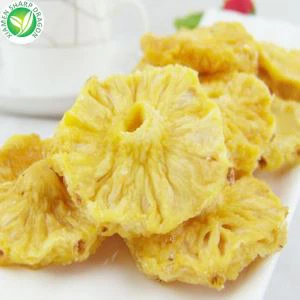 Getrocknete Ananaschips